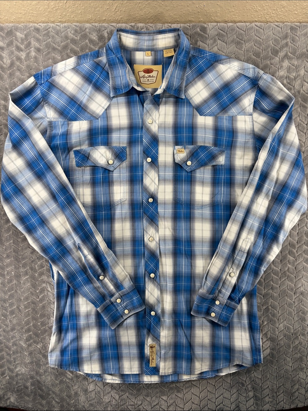 EUC Men's Blue Plaid Long-Sleeve Button-Down Larry Mahan Western Shirt - Large